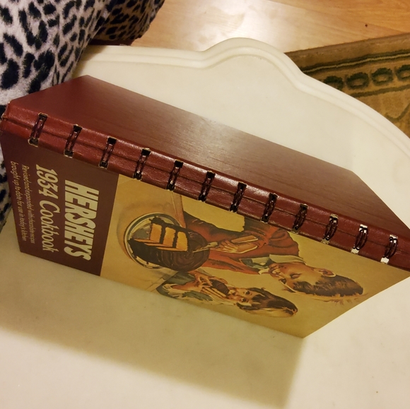 Vintage Hersheys 1934 Spiral Cookbook Revised & Expanded 1971 - Picture 15 of 17